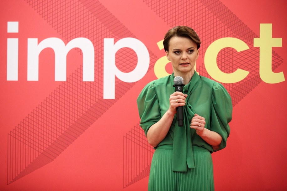 Minister przedsiębiorczości i technologii Jadwiga Emilewicz na konferencji prasowej //Łukasz Gągulski /PAP