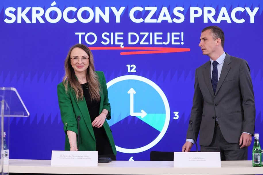 Minister rodziny, pracy i polityki społecznej Agnieszka Dziemianowicz-Bąk /	Leszek Szymański   /PAP