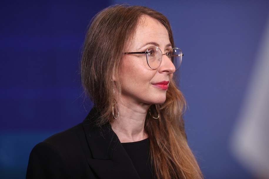 Minister rodziny, pracy i polityki społecznej Agnieszka Dziemianowicz-Bąk podczas Forum Ekonomicznego w Karpaczu /Jarek Praszkiewicz /PAP