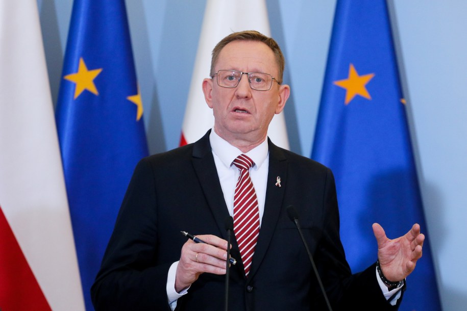 Minister rolnictwa Robert Telus podczas konferencji prasowej /Paweł Supernak /PAP