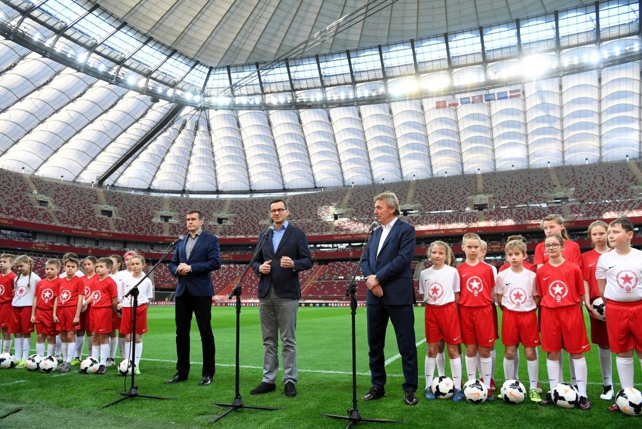 Minister sportu i turystyki Witold Bańka premier Mateusz Morawiecki prezes PZPN Zbigniew Boniek /Piotr Nowak /PAP
