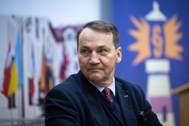 Minister spraw zagranicznych Radosław Sikorski podczas wykładu „Polska w Unii Europejskiej” na Wydziale Prawa i Administracji Uniwersytetu Mikołaja Kopernika w Toruniu /Tytus Żmijewski /PAP