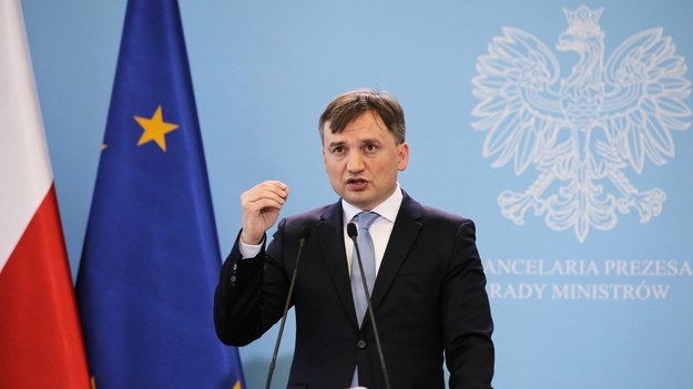 Minister sprawiedliwości Zbigniew Ziobro 14 maja podczas konferencji na temat zaostrzenia kar za pedofilię /Leszek Szymański /PAP