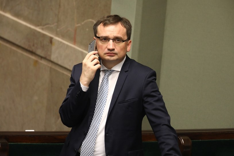 Minister Sprawiedliwości Zbigniew Ziobro /STANISLAW KOWALCZUK /East News