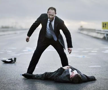 "Minister" [trailer]