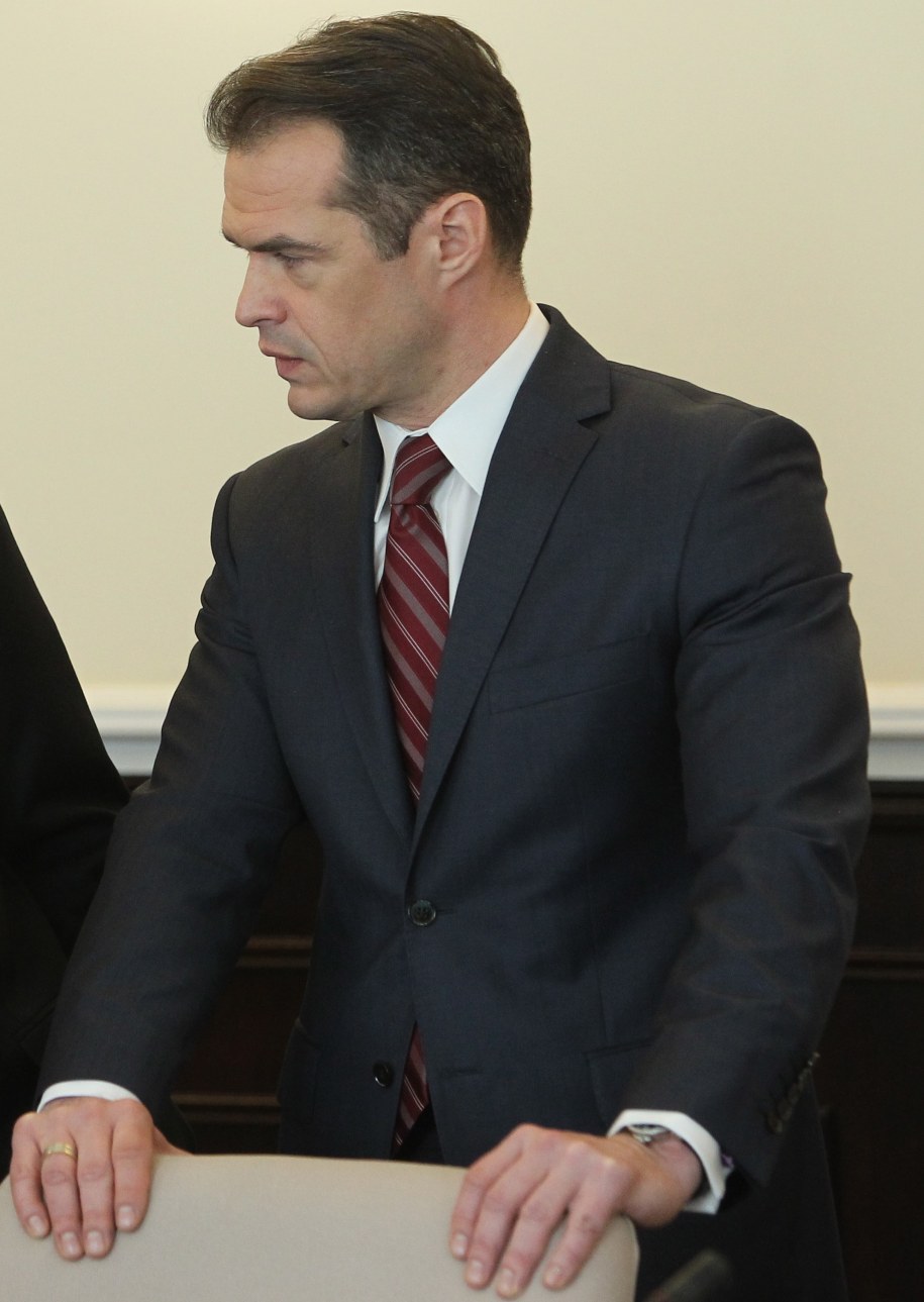 Minister transportu zaprzecza zarzutom tygodnika "Wprost" /Radek Pietruszka /PAP