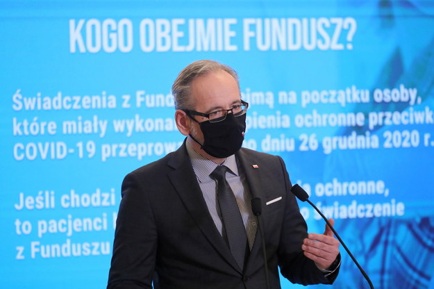 Minister zdrowia Adam Niedzielski podczas konferencji prasowej w Ministerstwie Zdrowia w Warszawie /Paweł Supernak /PAP