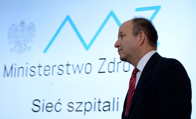 Minister zdrowia Konstanty Radziwiłł podczas konferencji prasowej w siedzibie resortu /Jacek Turczyk /PAP