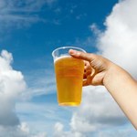Ministerstwo chce rozszerzyć zakaz spożywania alkoholu i ograniczyć reklamy piwa