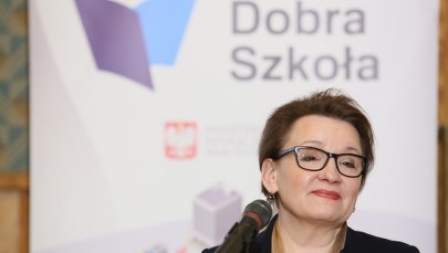 Ministerstwo edukacji: Poprawione podstawy programowe dopiero po świętach
