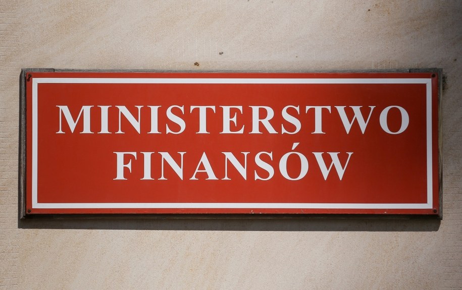 Ministerstwo Finansów wysłało do sekretariatu nowo tworzonego banku tzw. „endorsement letter”, czyli intencję przystąpienia do grona członków założycieli Banku /Paweł Supernak /PAP