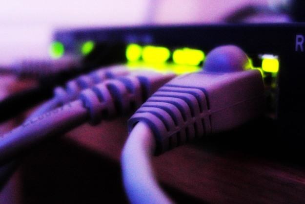 Ministerstwo już nie chce zmuszac operatorów do gwarantowania prędkości internetu /stock.xchng