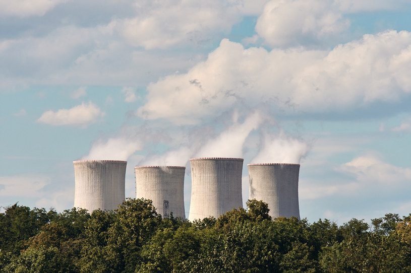 Ministerstwo Klimatu poinformowało, że są poważne opóźnienia po stronie inwestora w realizacji harmonogramu budowy elektrowni jądrowej /123RF/PICSEL