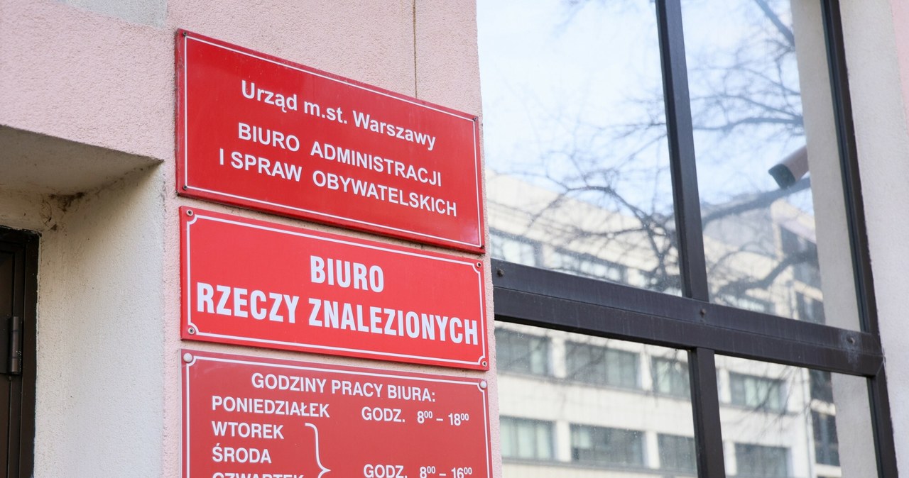 Ministerstwo Sprawiedliwości chce usprawnić działanie biur rzeczy znalezionych /Pawel Wodzynski /East News