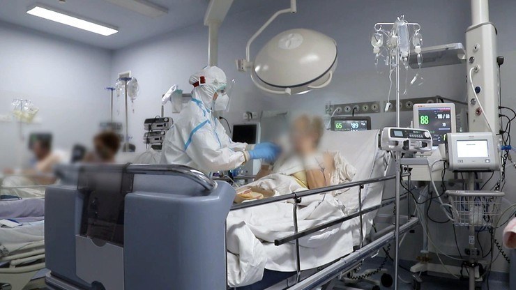 Ministerstwo Zdrowia przekazało tygodniowy raport dotyczący nowych przypadków koronawirusa /Polsat News