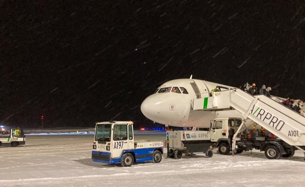 Minus 42 stopnie. Nawet oni odwołują loty