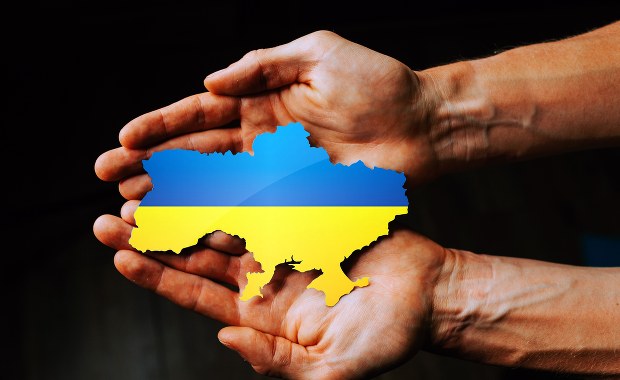 Minuta ciszy w krakowskim szpitalu Babińskiego – w rocznicę agresji na Ukrainę