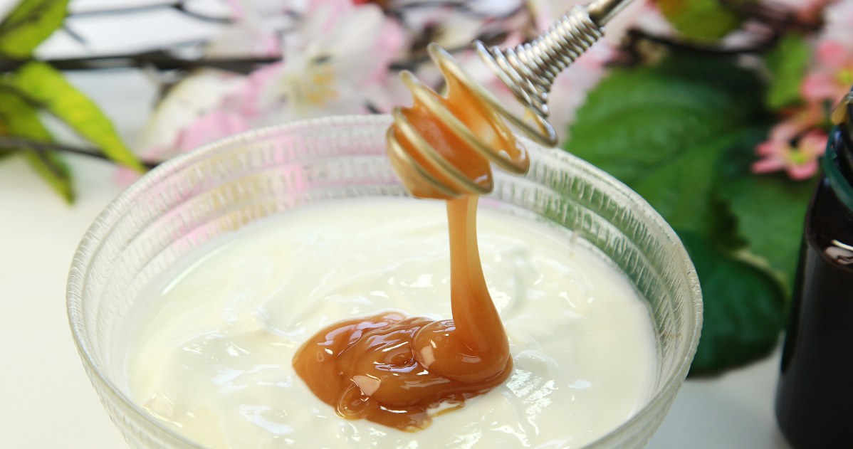 Miód manuka ma m.in. silne działanie antybakteryjne /123RF/PICSEL