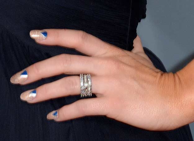 Miranda Lambert i jej złoto granatowy manicure /Getty Images/Flash Press Media