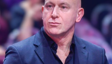 Miruć krytykował ludzi za pralkę w łazience. TVN właśnie podjął decyzję w jego sprawie