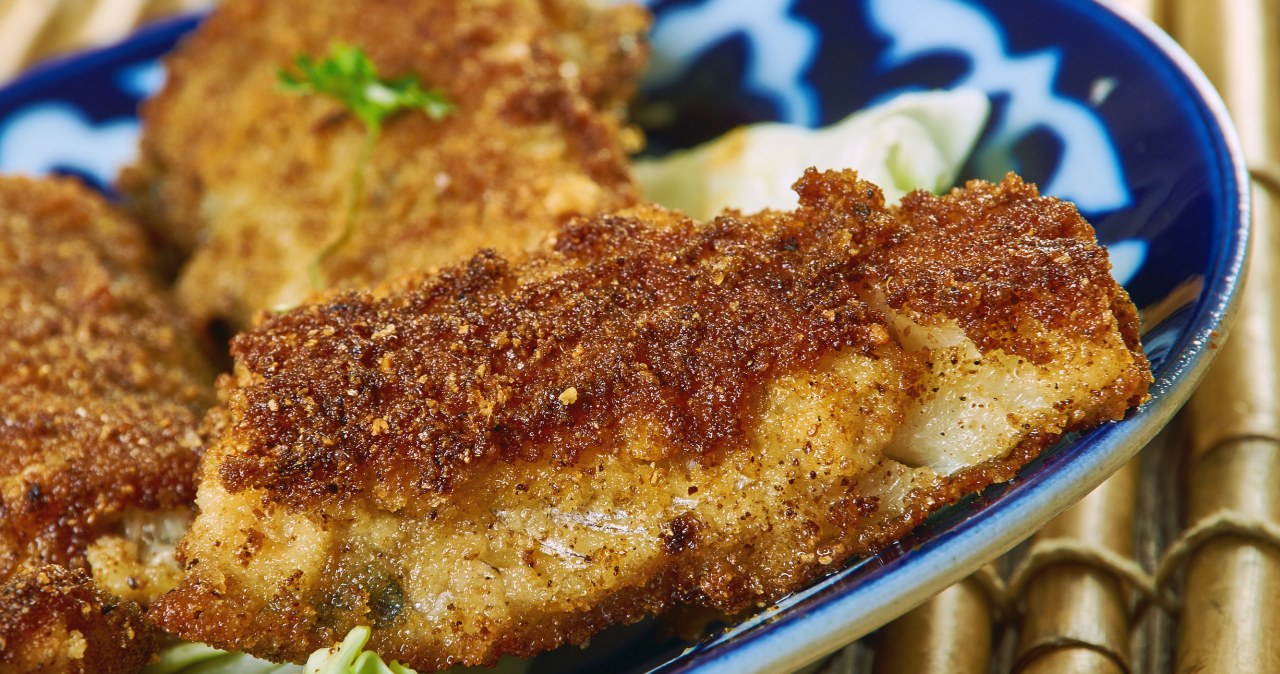 Miruna w chrupiącej panierce może być smaczną alternatywą dla wigilijnego karpia /fanfo /123RF/PICSEL