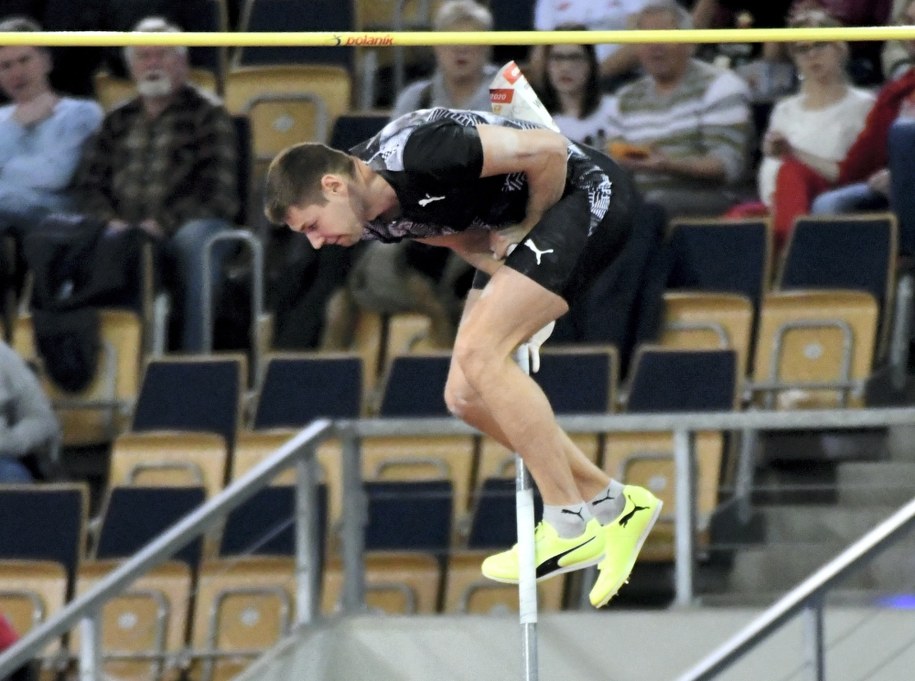 Mistrz świata na otwartym stadionie (2011) i mistrz Europy pod dachem (2019), Polak Paweł Wojciechowski podczas halowego mityngu lekkoatletycznego Orlen Cup Łódź /	Grzegorz Michałowski   /PAP