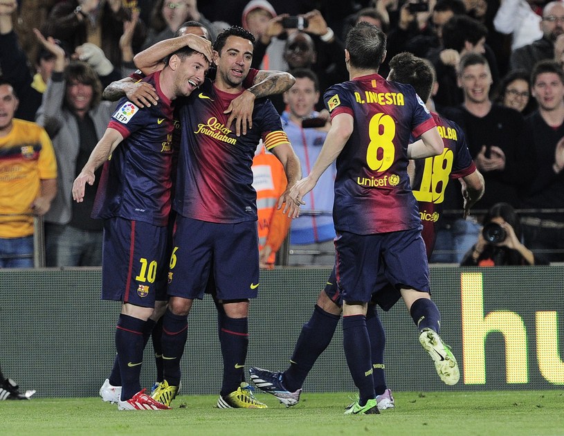Mistrzowie Hiszpanii - piłkarze FC Barcelony /AFP
