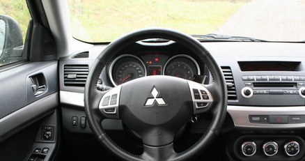 Mitsubishi lancer sportback /INTERIA.PL