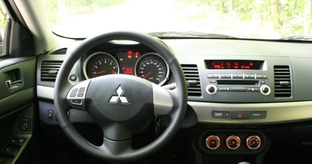 Mitsubishi lancer /INTERIA.PL