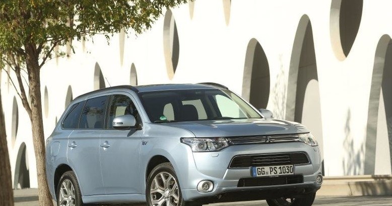 Mitsubishi Outlander PHEV /Informacja prasowa