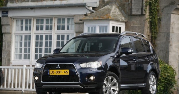 Mitsubishi outlander /Informacja prasowa