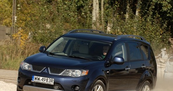 Mitsubishi Outlander /Motor