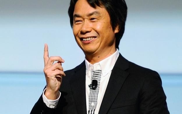 Miyamoto ze spokojem grozi palcem /AFP