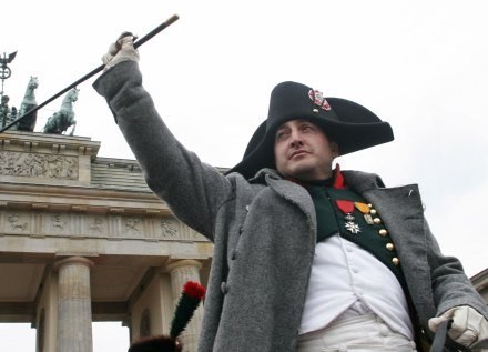 Mizerny wzrost nie przeszkodził Napoleonowi zostać wielkim wodzem. /AFP