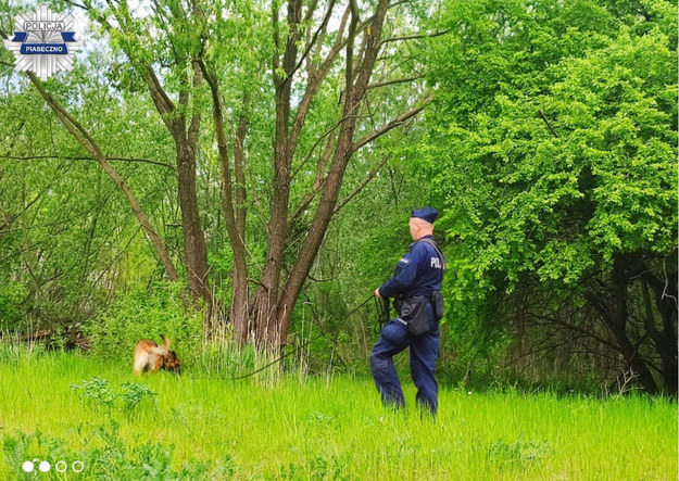 Mł.asp. Sławomir Matyjasiak - policyjny przewodnik i pies Laner /policja Piaseczno /Policja