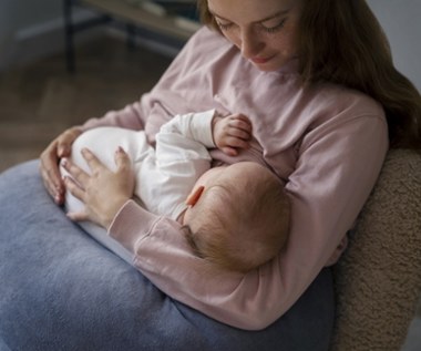 Mleko mamy to cud natury. Co jednak, gdy karmienie piersią staje się wyzwaniem?