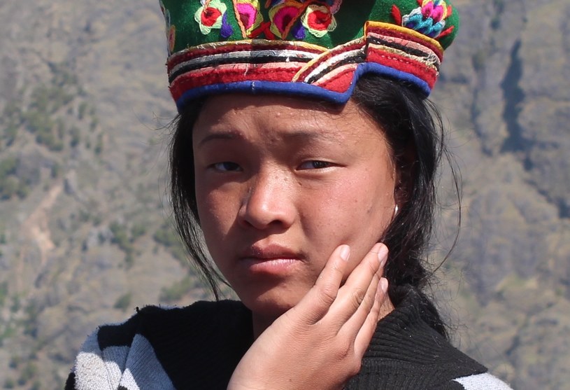 Młoda kobieta z wioski Haku, północny Nepal, fot. Edyta Stępczak /Styl.pl