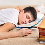 Młodość nie chroni przed konsekwencjami braku snu