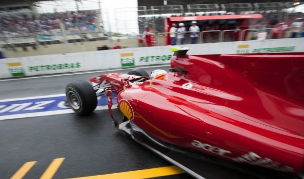 Młody Francuz Jules Bianchi będzie testował bolidy Ferrari /AFP