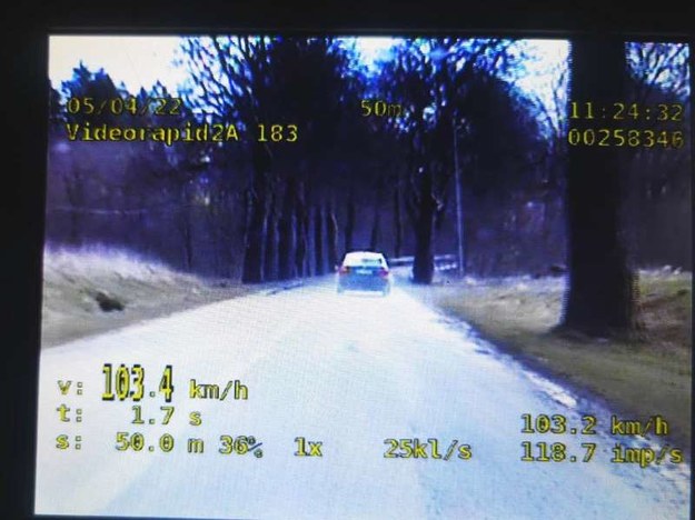 Młody kierowca przekroczył prędkość w obszarze zabudowanym o ponad 50 km/h. /KPP Kołobrzeg /