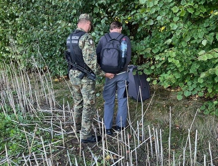 Młody mężczyzna próbował przejść przez zieloną granicę /Warmińsko-Mazurski Oddział Straży Granicznej /Straż Graniczna