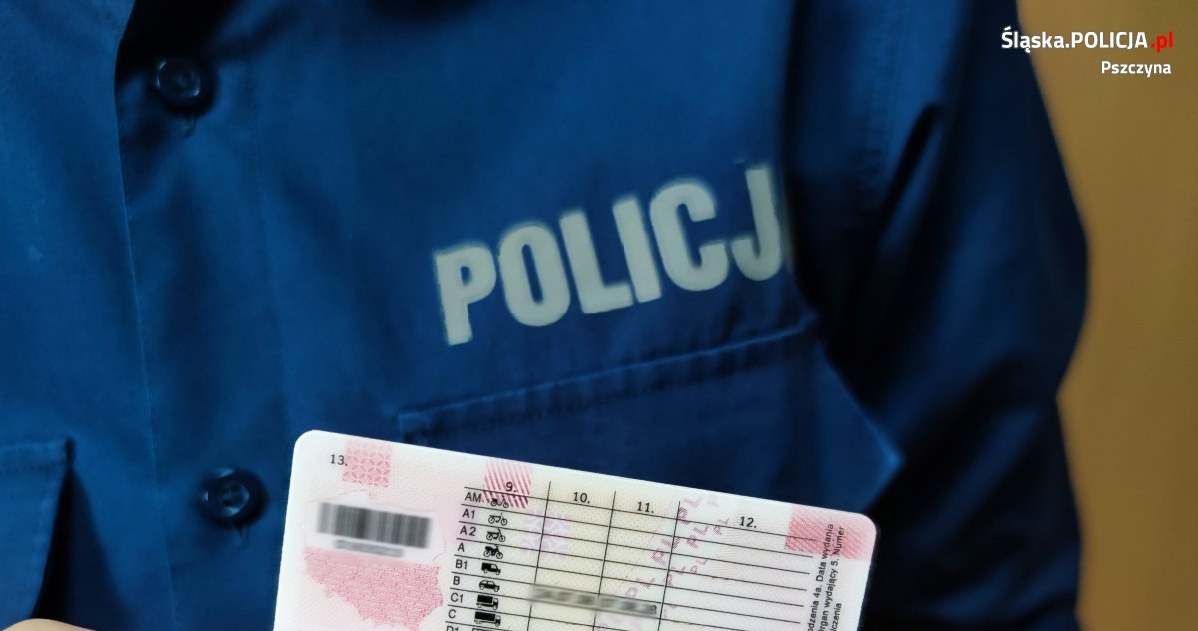 Młody mężczyzna stracił nie tylko prawo jazdy, ale i dziewczynę /Policja