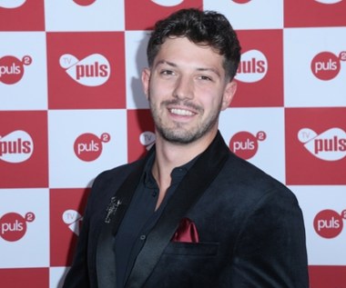 Młody talent polskiej telewizji! Kim jest serialowy przystojniak?