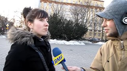 Młodzi gdynianie zatańczyli menueta na Skwerze Kościuszki