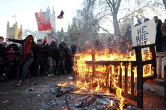 Młodzi londyńczycy protestowali przeciwko podniesieniu opłat za studia