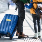 Młodzi Ukraińcy szturmują kraj. Premier ma dość