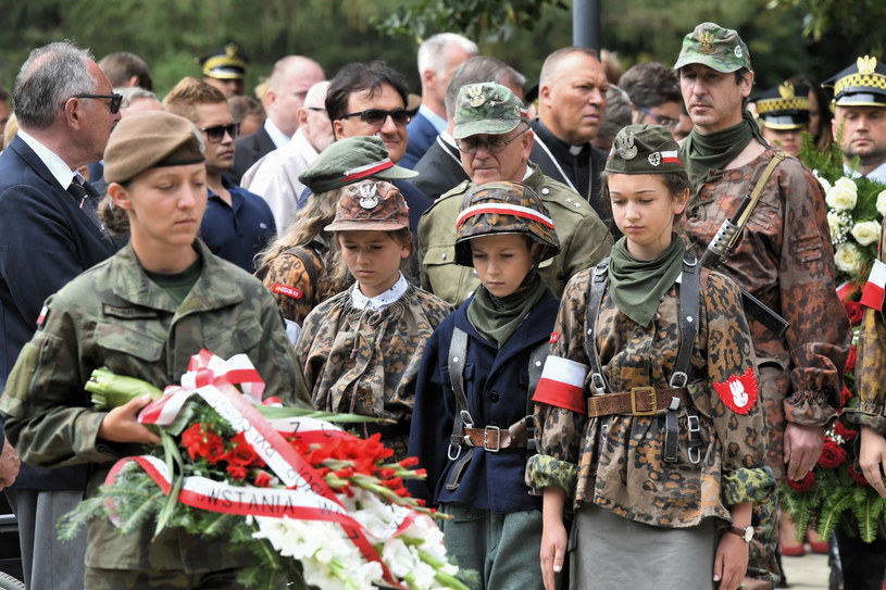 Młodzież pamięta! / 	Tomasz Gzell    /PAP