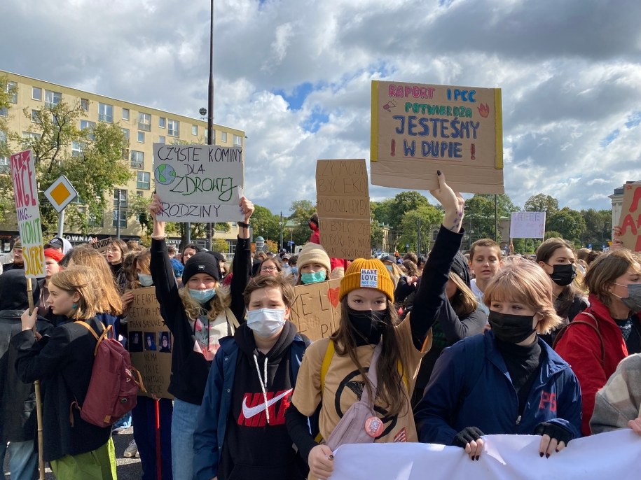 Młodzieżowy Strajk Klimatyczny w Warszawie /RMF FM