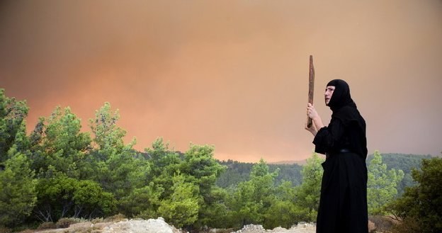 Mnich z monastyru Panagia Ypseli na Rodos /AFP