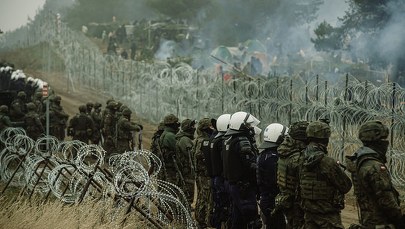 "Mniej ataków, ale silne wsparcie ze strony białoruskich służb". Żaryn o sytuacji na granicy